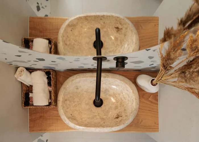 Due Venti Downtown Naxos Junior *