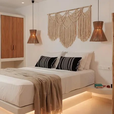 Due Venti Downtown Naxos Junior *