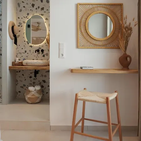 Due Venti Downtown Naxos Junior